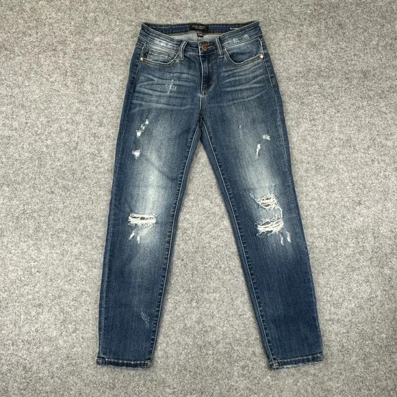 Judy Blue Relaxed Fit Jeans Womens Size 7/28 Medium Wash Distressed - Picture 1 of 11